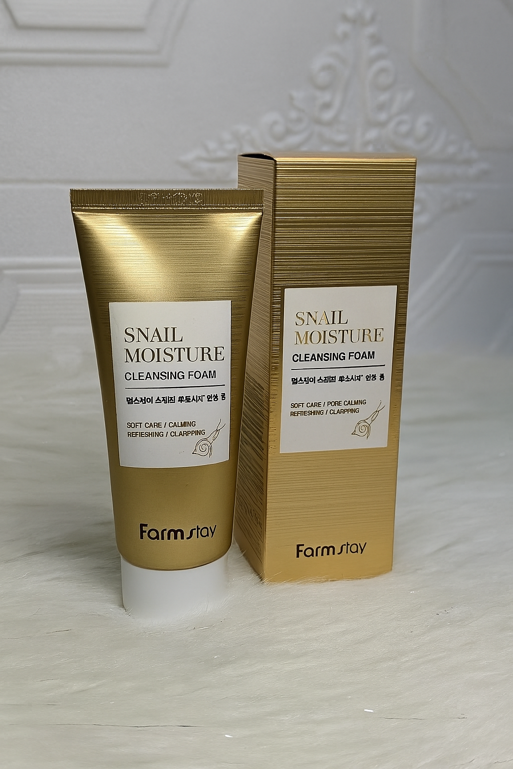 Farmstay Snail Moisture Cleansing Foam